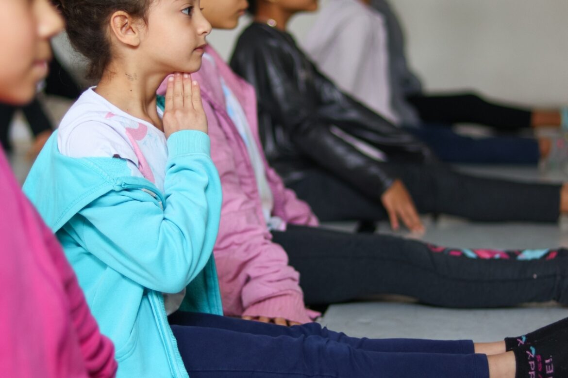 Primeiras aulas dos novos alunos do Ballet Paraisópolis
